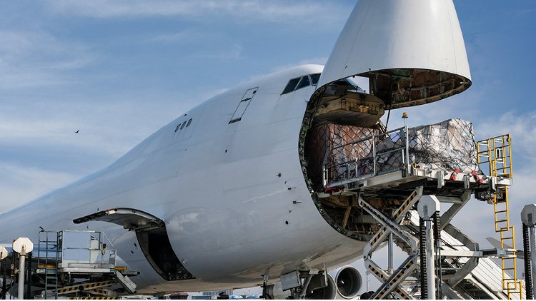 Cargas aéreas pesadas y de gran tamaño